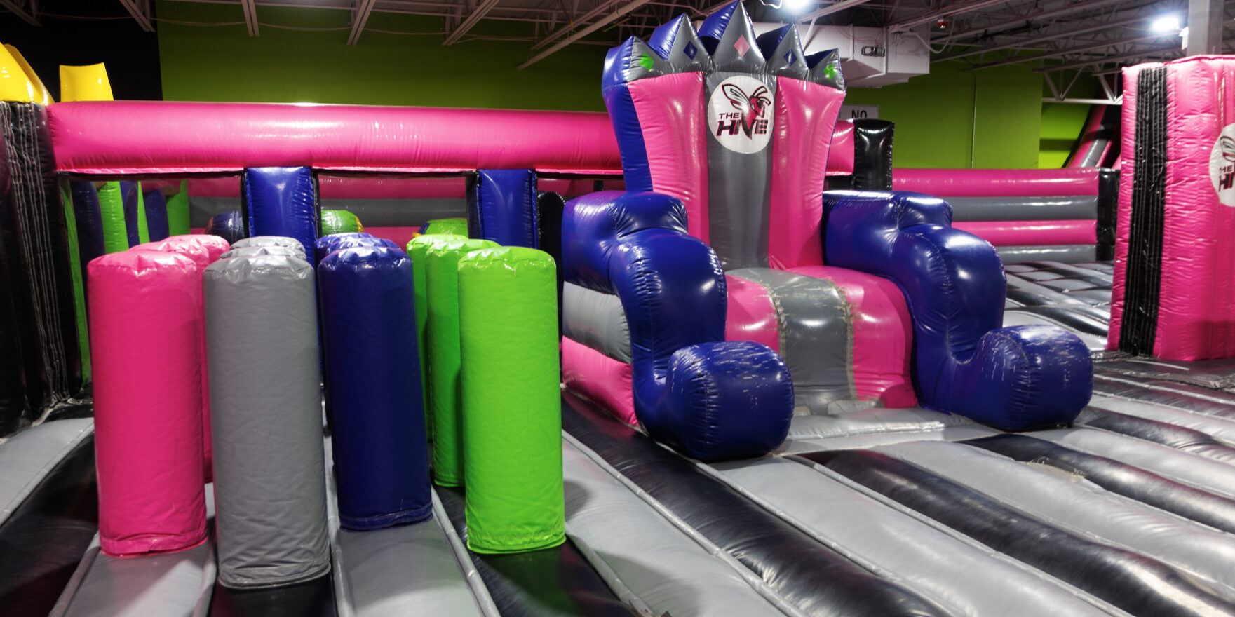 BOUNCE HOUSE