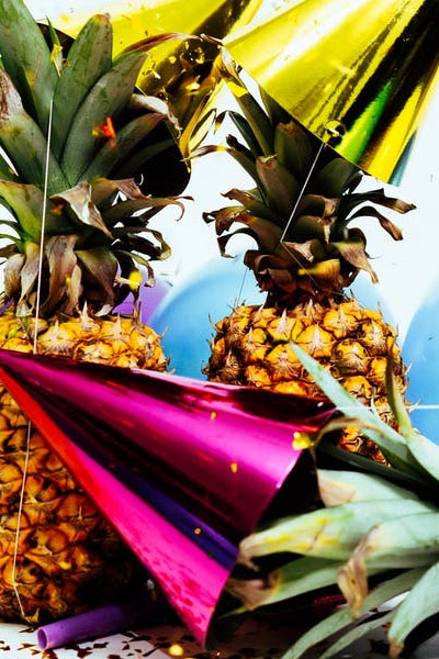 party-pineapple party-pineapple